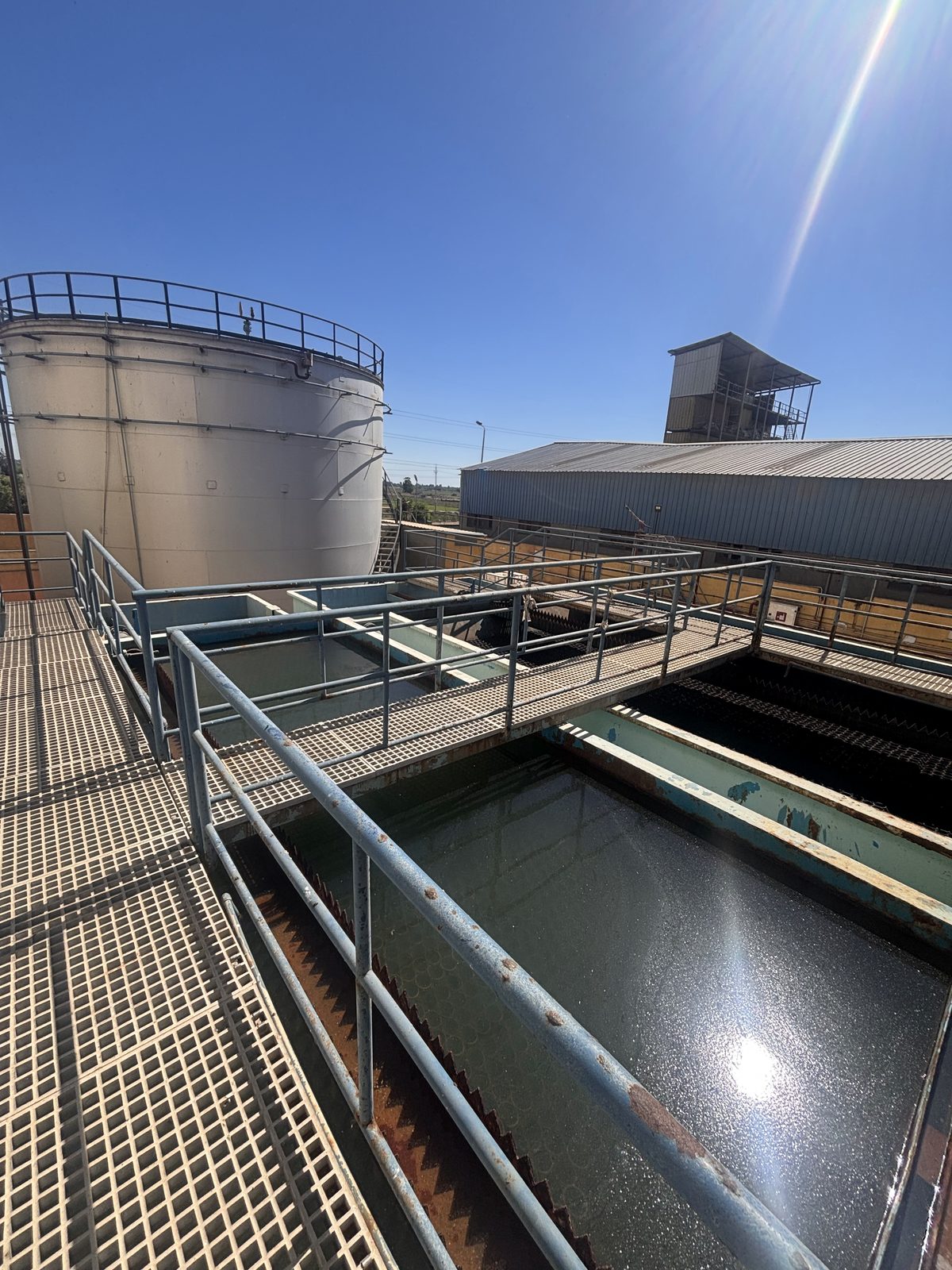 Gamasa treatment basins